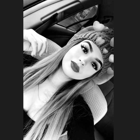 Meet your Posher, Brenda - Picture 1 of 1